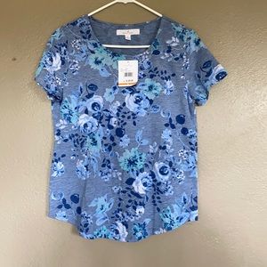 Women’s Blouse. 👜 3/$20